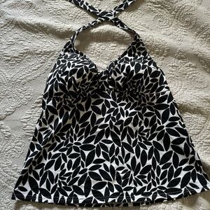 Land’s End black/white halter tie tankini top with leaf pattern - size 14 DD